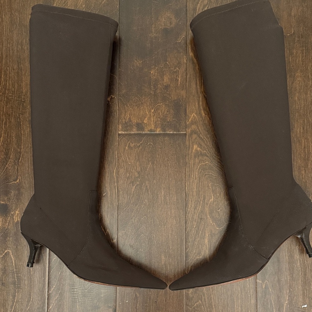 Donald J. Pliner Brown Heeled Boots